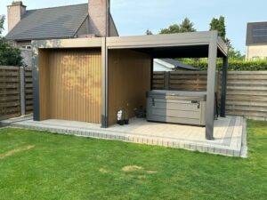Tiny house