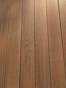 Teak houtlook