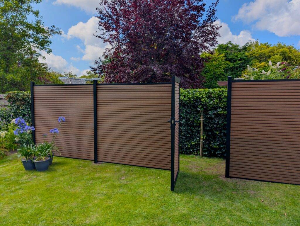 Rhombus teak